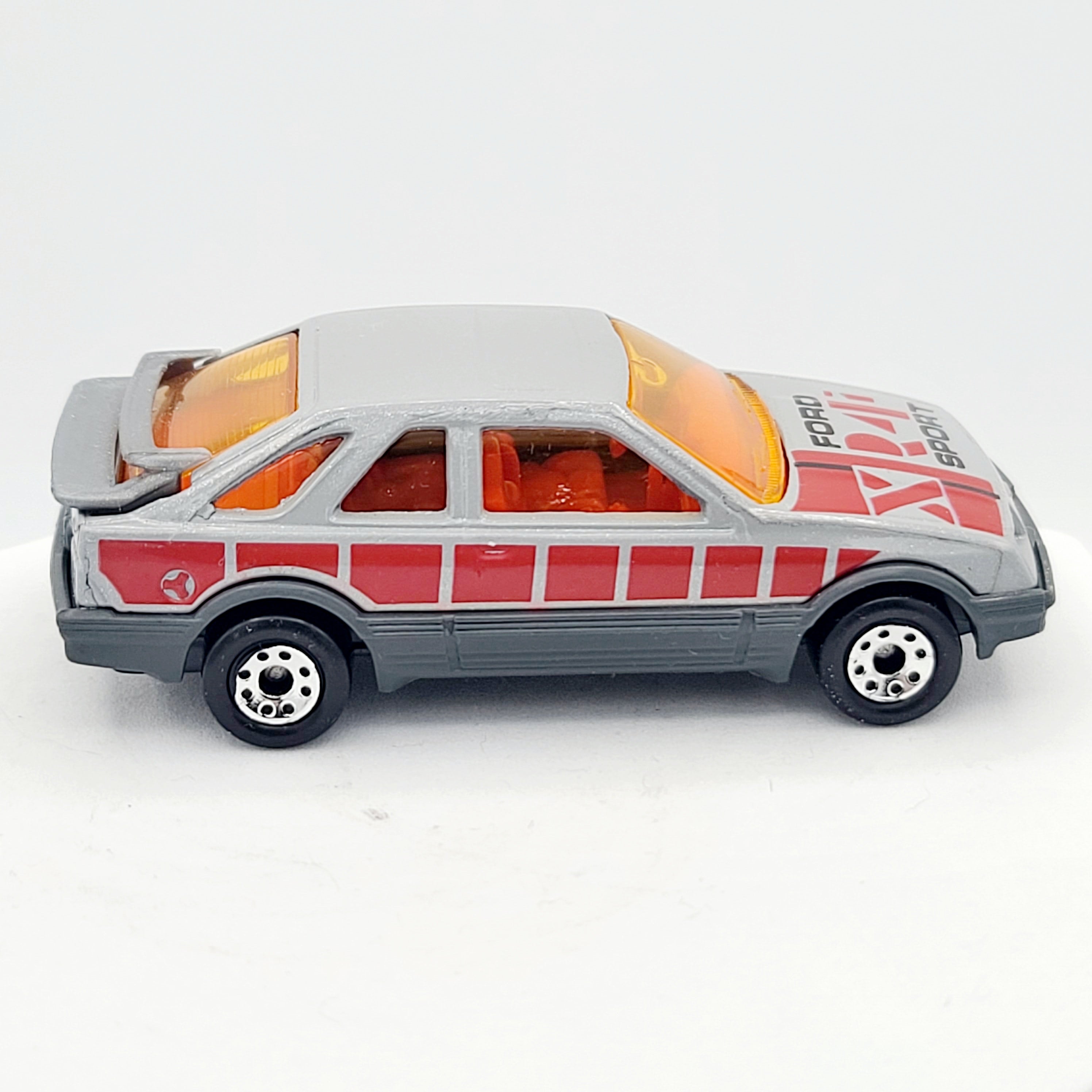 Matchbox Ford Sierra XR4i (1994 MBX Basic 1-75)